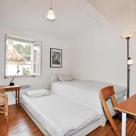 Gorgeous Home In Ceret With House A Mountain View