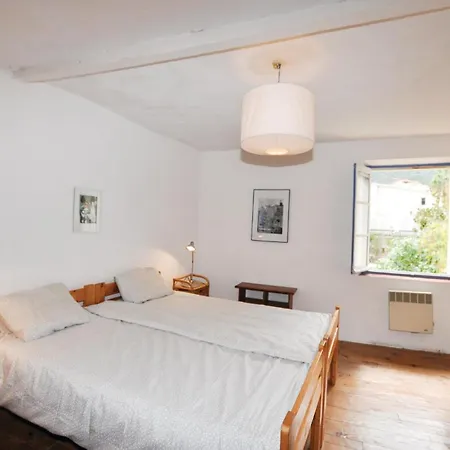 Nyaraló Gorgeous Home In Ceret With House A Mountain View Céret