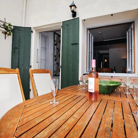Gorgeous Home In Ceret With House A Mountain View